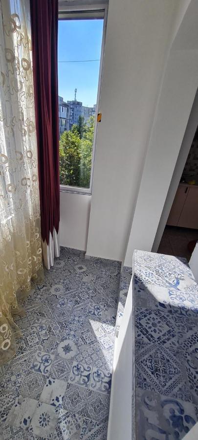 Studio Chic Symphony Parcare Privata Arad Exterior photo